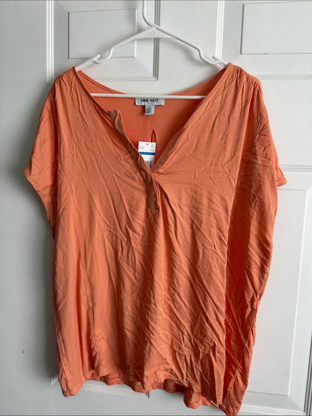 Nine West Coral V-Neck Short Sleeve Top